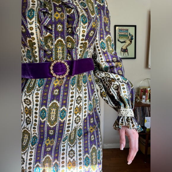 70s Vintage Dollyrockers Victorian Revival Maxi Dress - Picture 3 of 9
